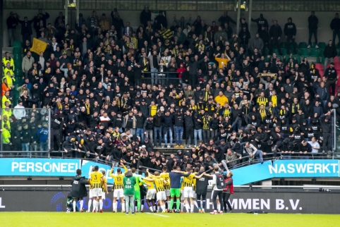 Nyderlanduose fanai prasmego stadiono tribūnoje