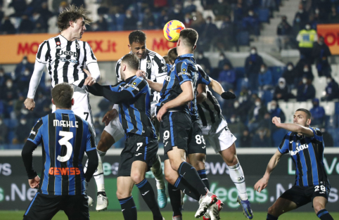  „Atalanta“ per pridėtą laiką išleido pergalę prieš „Juventus“ ekipą