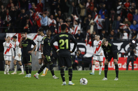 Drama Madrido derbyje: 5 įvarčiai, išvytas treneris ir netikėtas „Real“ pralaimėjimas