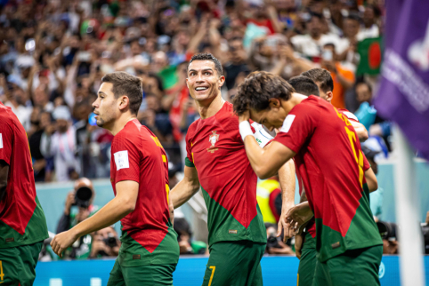 Pasaulio futbolo čempionatas: Pietų Korėja – Portugalija (tiesiogiai)