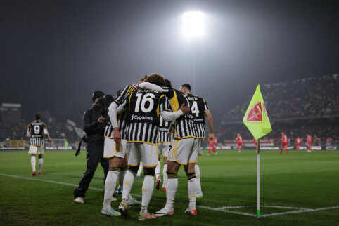 Turino „Juventus“ po itin dramatiškos kovos įveikė „Monza“ futbolininkus