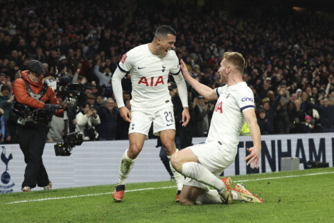 „Tottenham“ prasibrovė į kitą FA taurės etapą