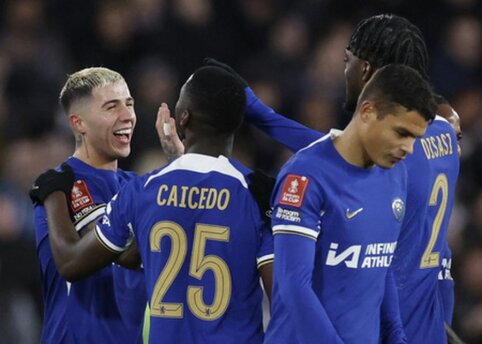 Antrame mače reikalus sutvarkiusi „Chelsea“ žengė į Lygos taurės finalą