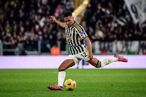 A. Sandro paliks „Juventus“ klubą
