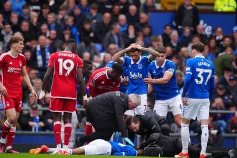 Beto galvos trauma pažymėtose rungtynėse – svarbi „Everton“ pergalė