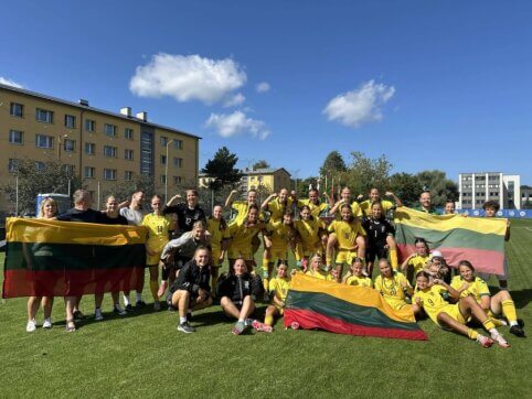 Merginų U15 rinktinė pergalingai pradėjo Baltijos taurės turnyrą Estijoje