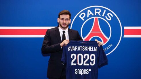 Oficialu: K. Kvaratskhelia už didelę sumą persikėlė į PSG