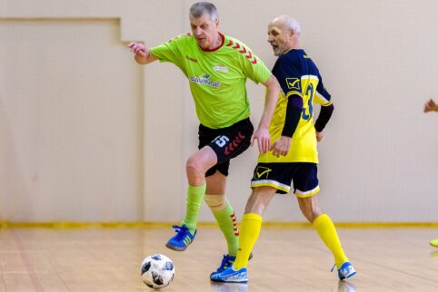 Lietuvos senjorų (60+) futsal pirmenybėse į priekį veržiasi kauniečiai