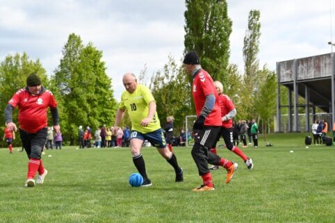 Čempionato „Futbolas vaikščiojant“ etapas Tauragėje įtraukė 16 komandų