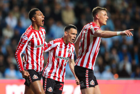 „Championship“: „Leeds“ ir „Burnley“ pasiekė simbolį taškų skaičių, o keturios komandos kovoja dėl patekimo į „Premier“ lygą