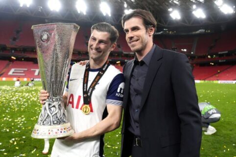 B. Daviesas dar metams lieka „Tottenham“ klube