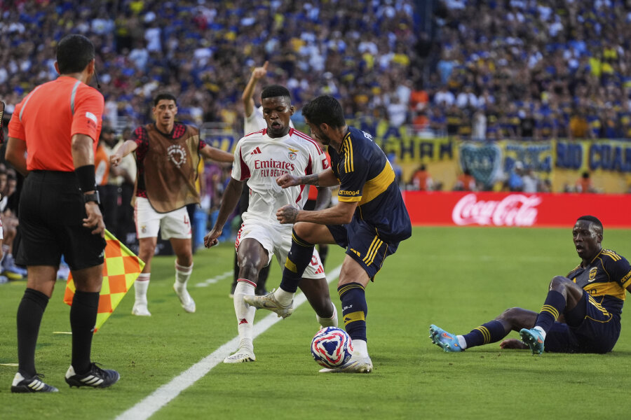 „Benfica“ išsigelbėjo mače su „Boca Juniors“, „Flamengo“ susitvarkė su „Esperance“